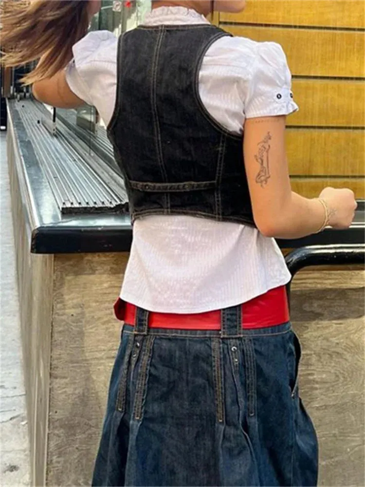 binfenxie Women Y2K Aesthetic Denim Vest Coat Sleeveless V Neck Button Down Crop Top Summer 2000s Gothic Grunge Kawaii Tank Top Streetwear