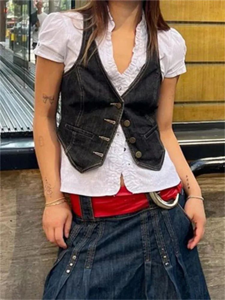 binfenxie Women Y2K Aesthetic Denim Vest Coat Sleeveless V Neck Button Down Crop Top Summer 2000s Gothic Grunge Kawaii Tank Top Streetwear