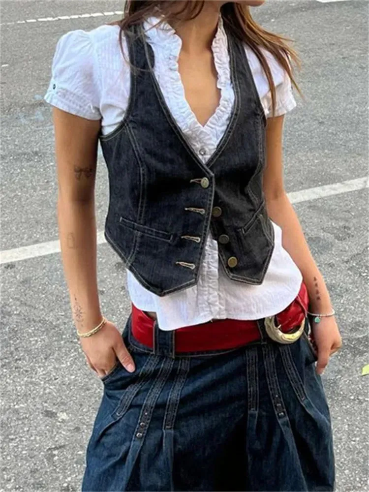 binfenxie Women Y2K Aesthetic Denim Vest Coat Sleeveless V Neck Button Down Crop Top Summer 2000s Gothic Grunge Kawaii Tank Top Streetwear