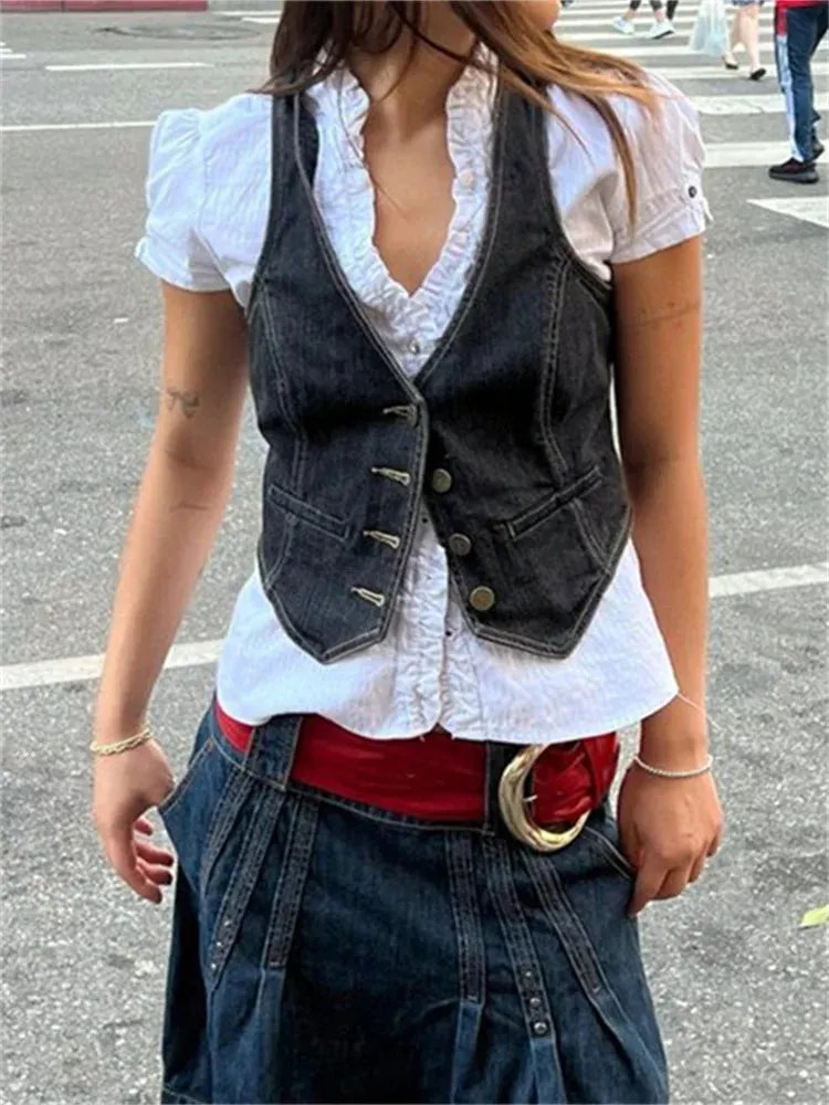binfenxie Women Y2K Aesthetic Denim Vest Coat Sleeveless V Neck Button Down Crop Top Summer 2000s Gothic Grunge Kawaii Tank Top Streetwear