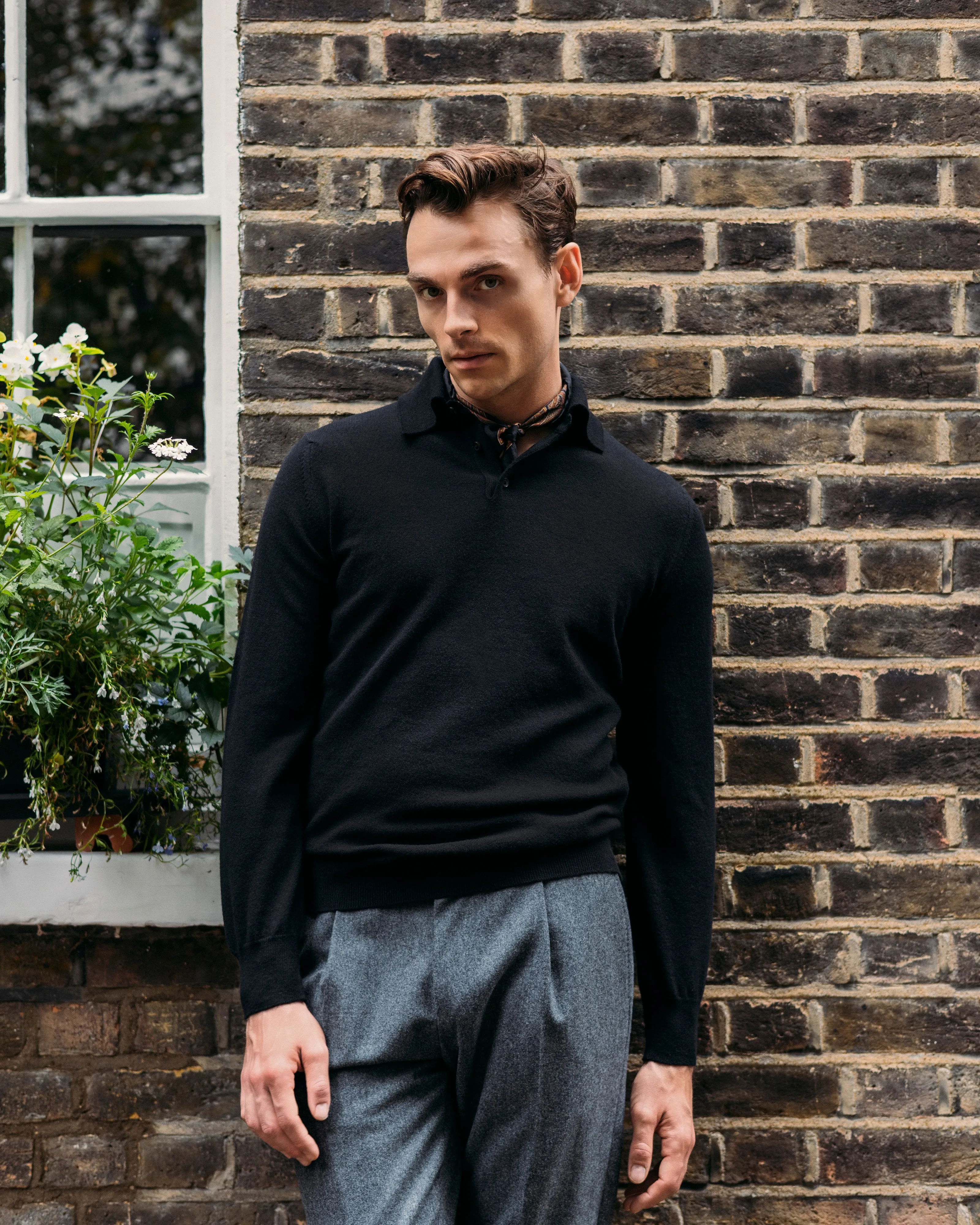 Cashmere polo shirt in black