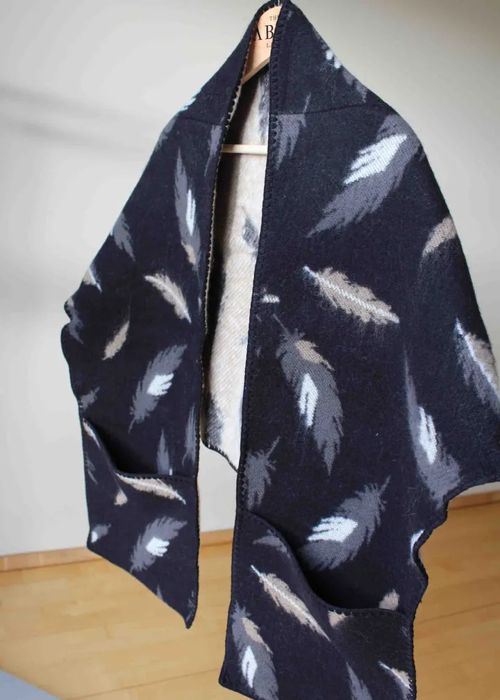Lillian Luxury Shawl with Pockets