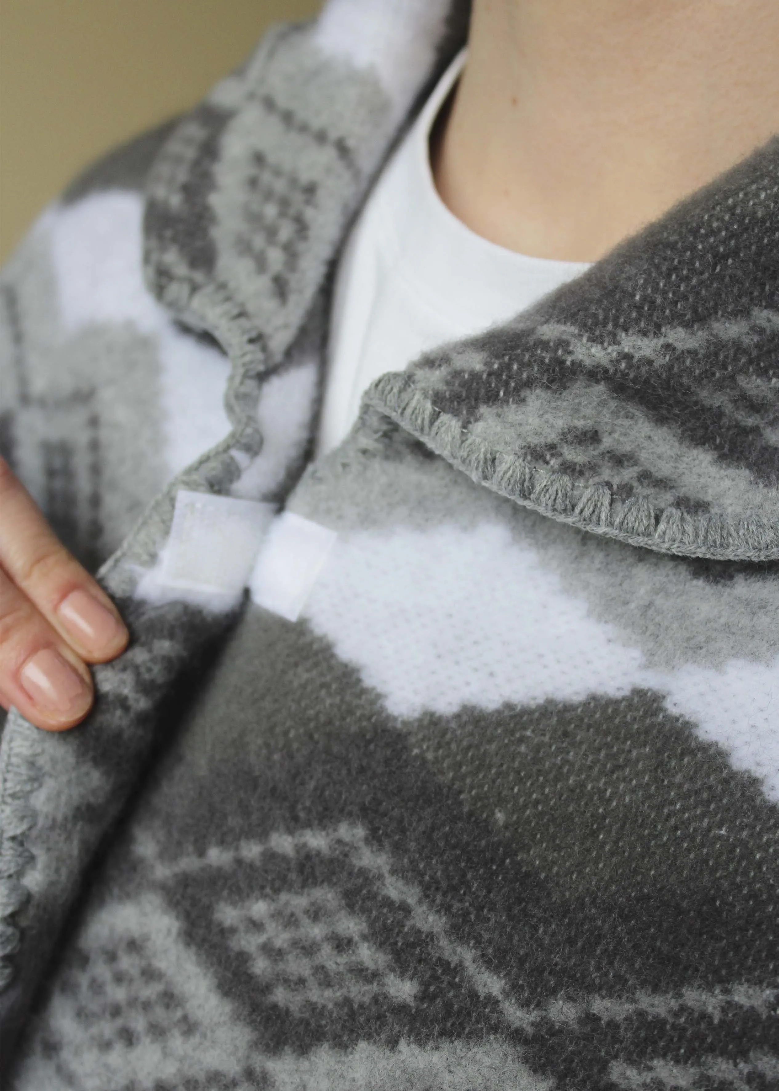 Lilly Luxury VELCRO® Brand Fastening Cape