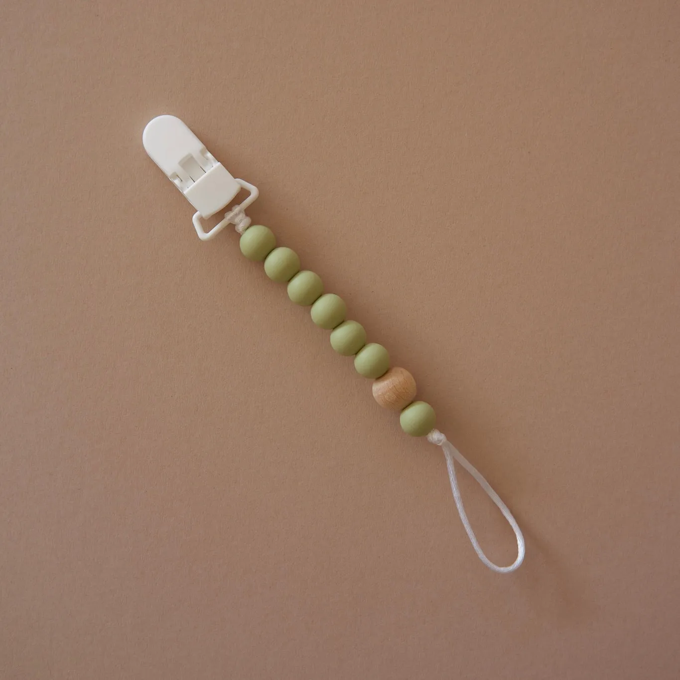 Newbie Paci Clip
