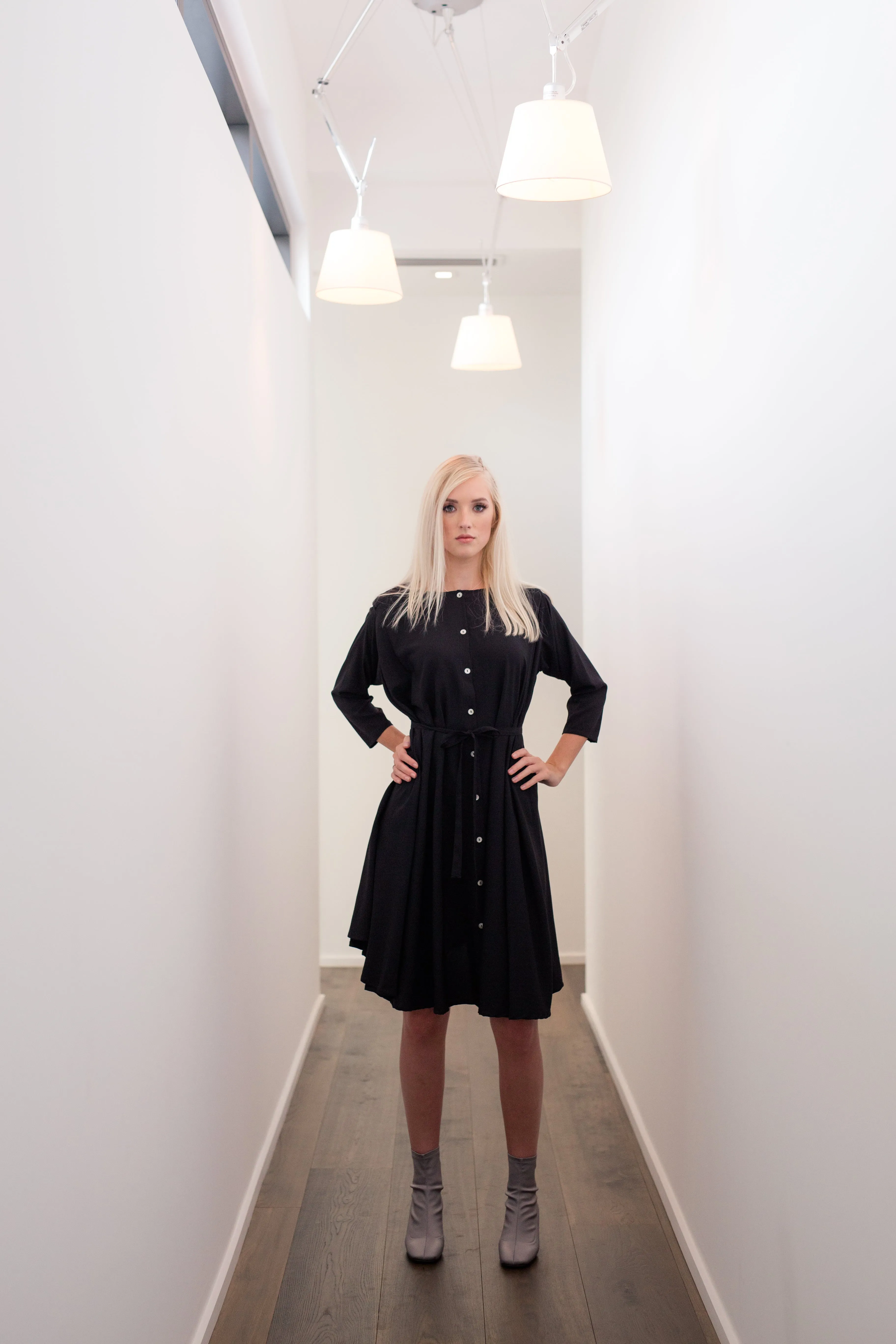 Shunka - Black Crepe